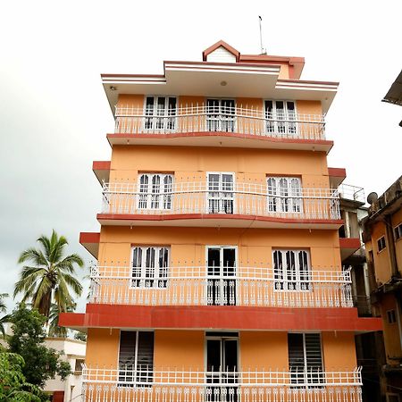 Oyo 9797 Hotel Vbee Plaza Thiruvananthapuram Kültér fotó
