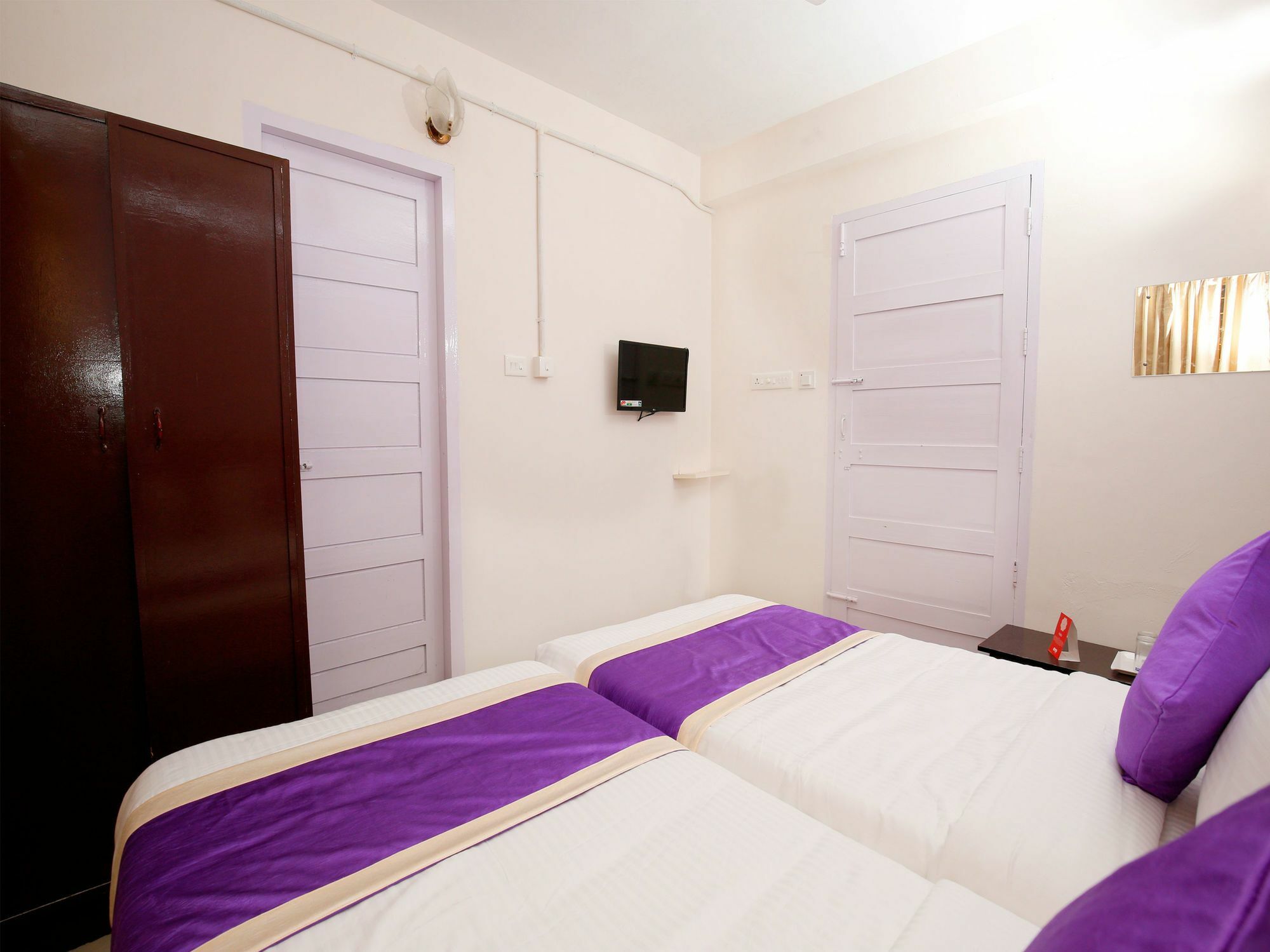 Oyo 9797 Hotel Vbee Plaza Thiruvananthapuram Kültér fotó