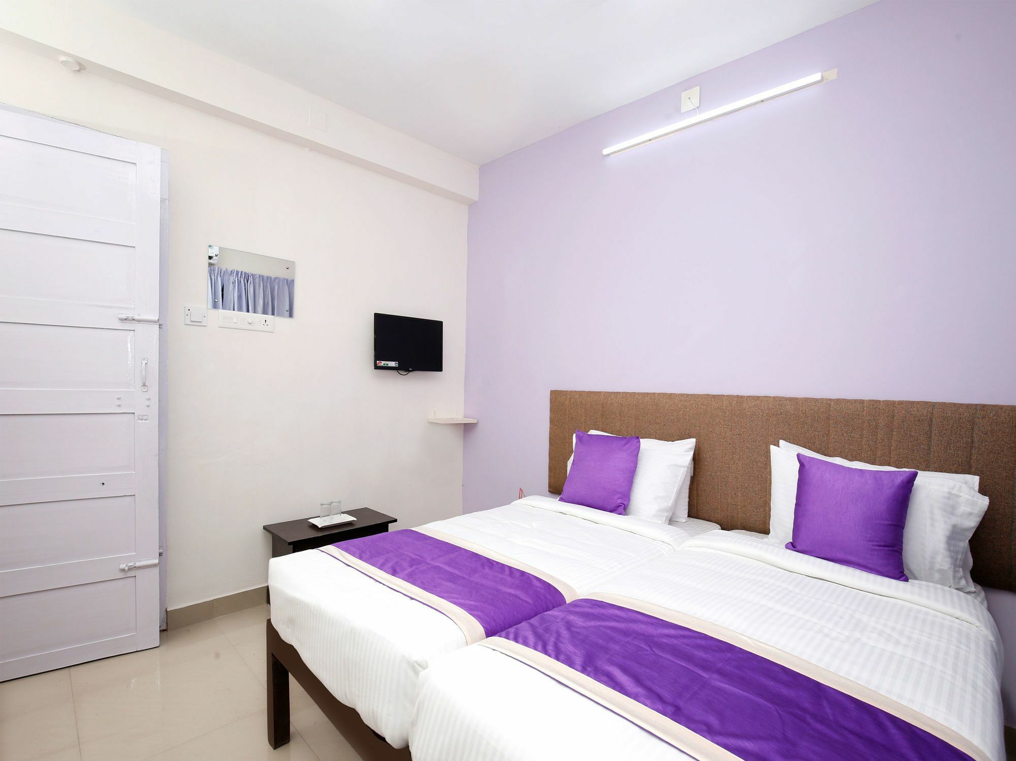 Oyo 9797 Hotel Vbee Plaza Thiruvananthapuram Kültér fotó
