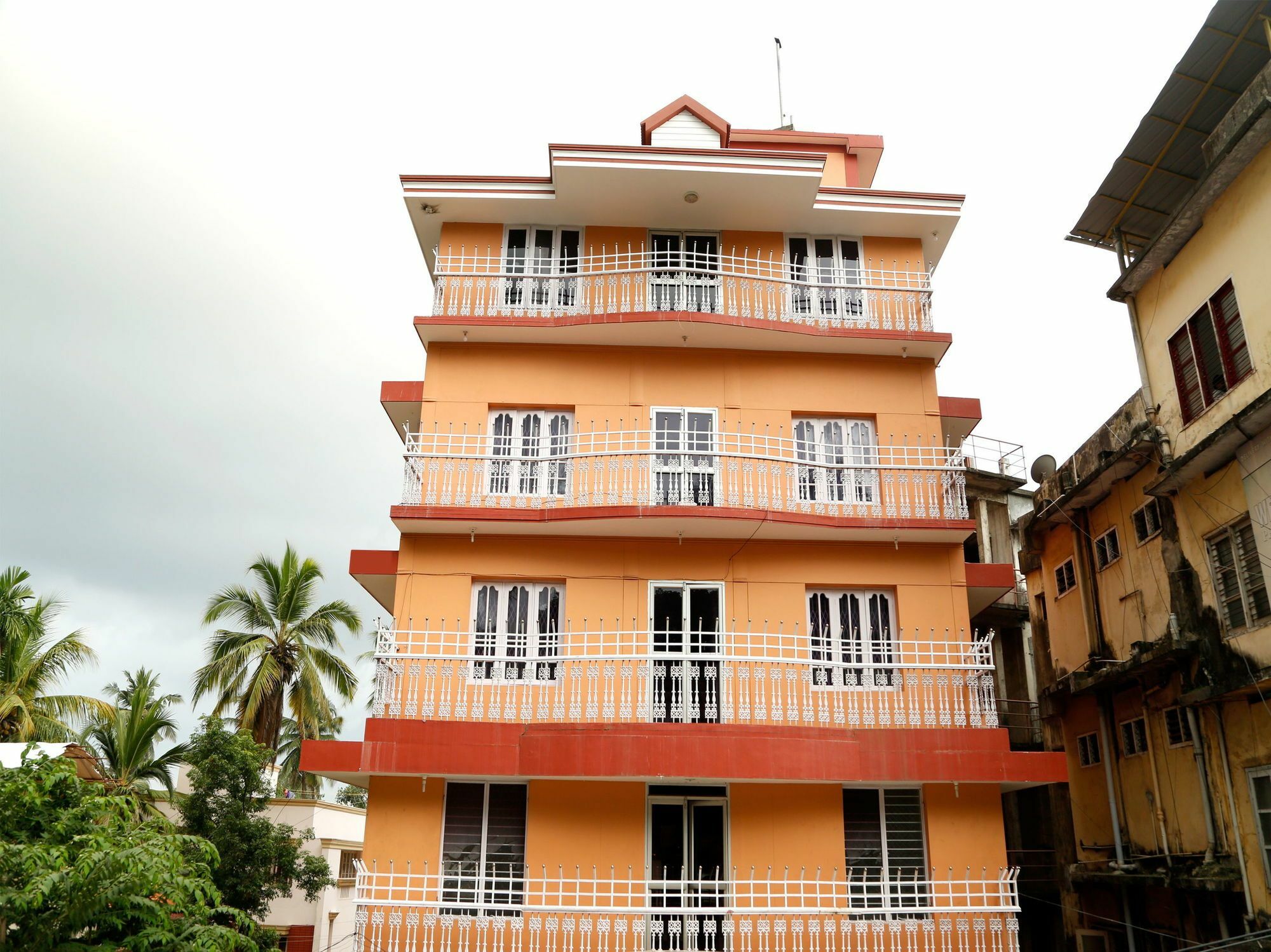Oyo 9797 Hotel Vbee Plaza Thiruvananthapuram Kültér fotó