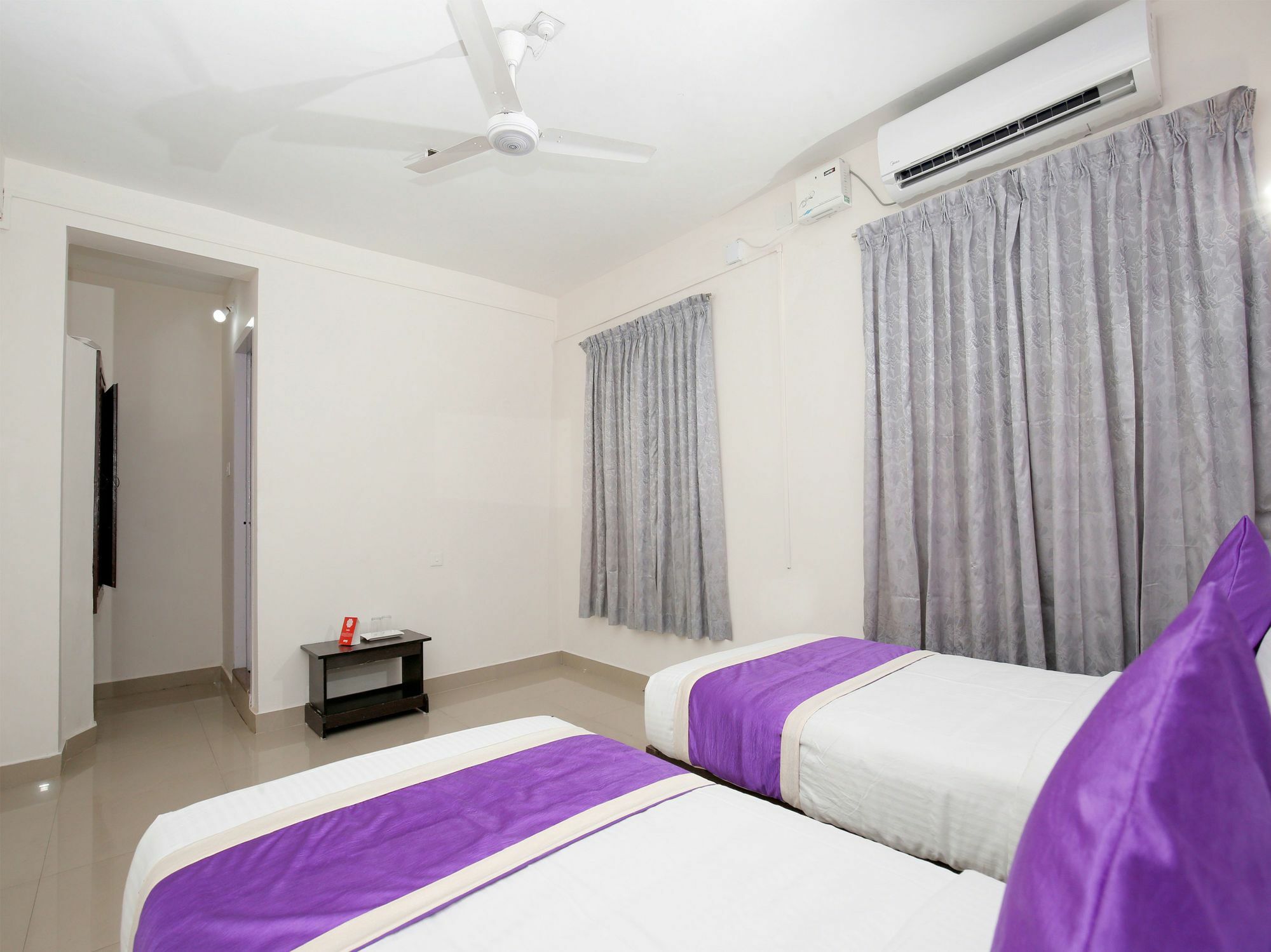 Oyo 9797 Hotel Vbee Plaza Thiruvananthapuram Kültér fotó